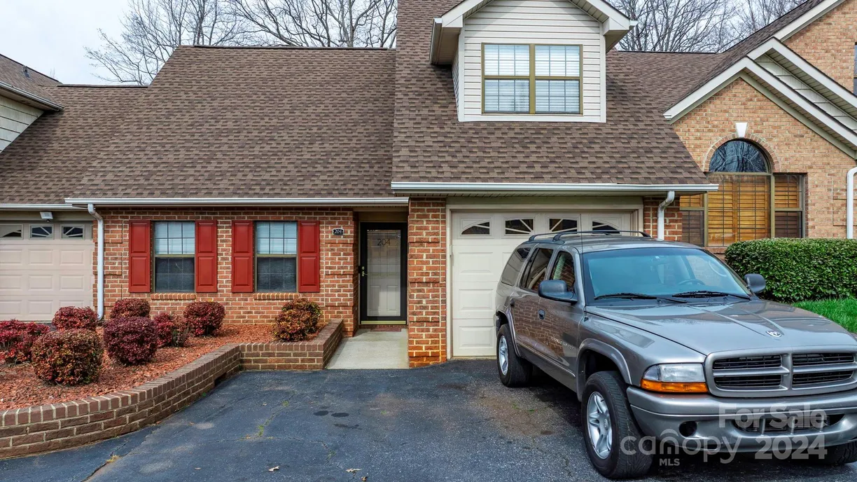 Charlotte Real Estate | View 204 W 18th Street | Listing