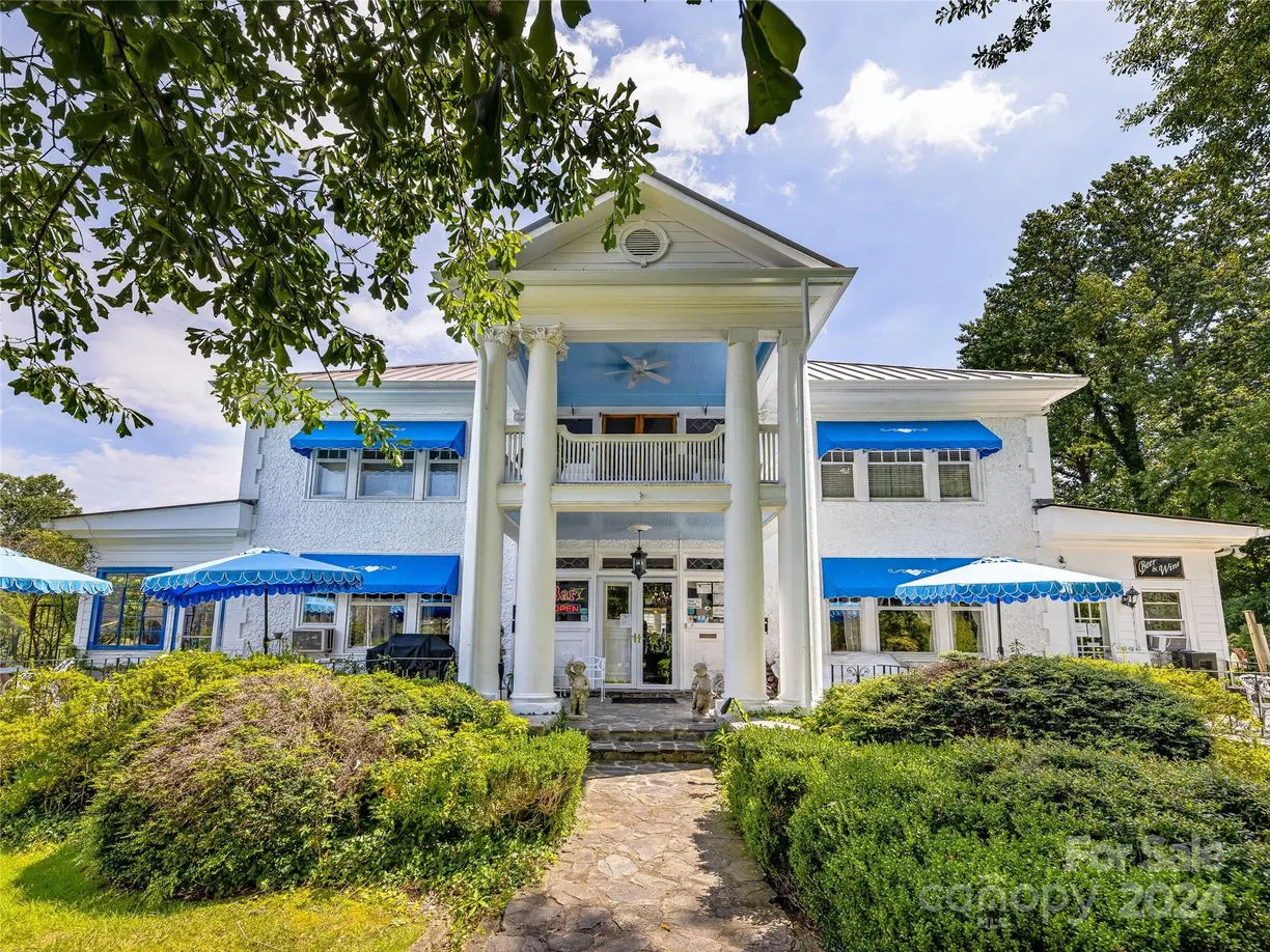 Charlotte Real Estate | View 315 E Main Street | 16 Beds, 16 Baths