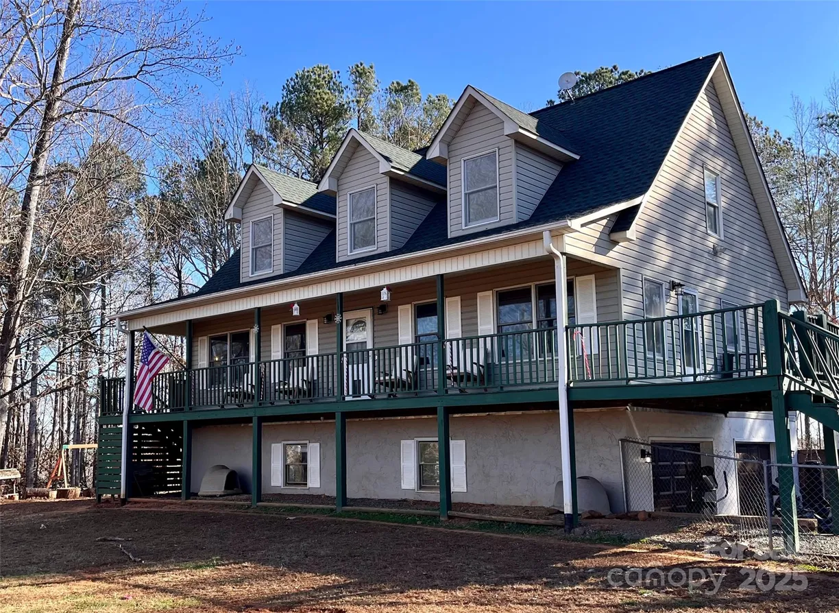Charlotte Real Estate | View 233 Windy Ridge Drive | 2 Beds, 3 Baths