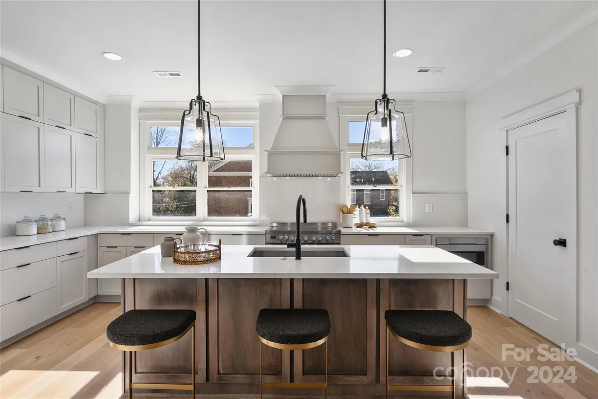 Charlotte Real Estate | View 2019 Thurmond Place, 13 | Listing