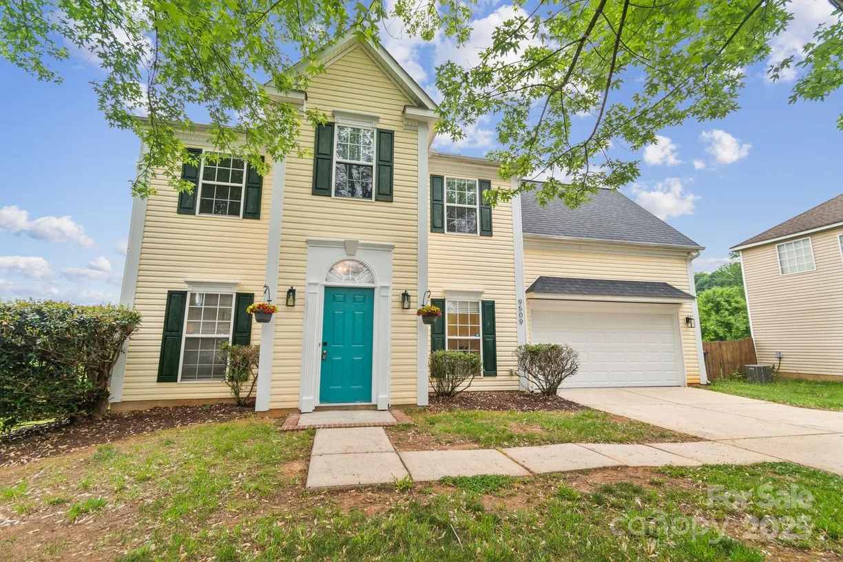 Charlotte Real Estate | View 9509 Green Apple Drive | Listing