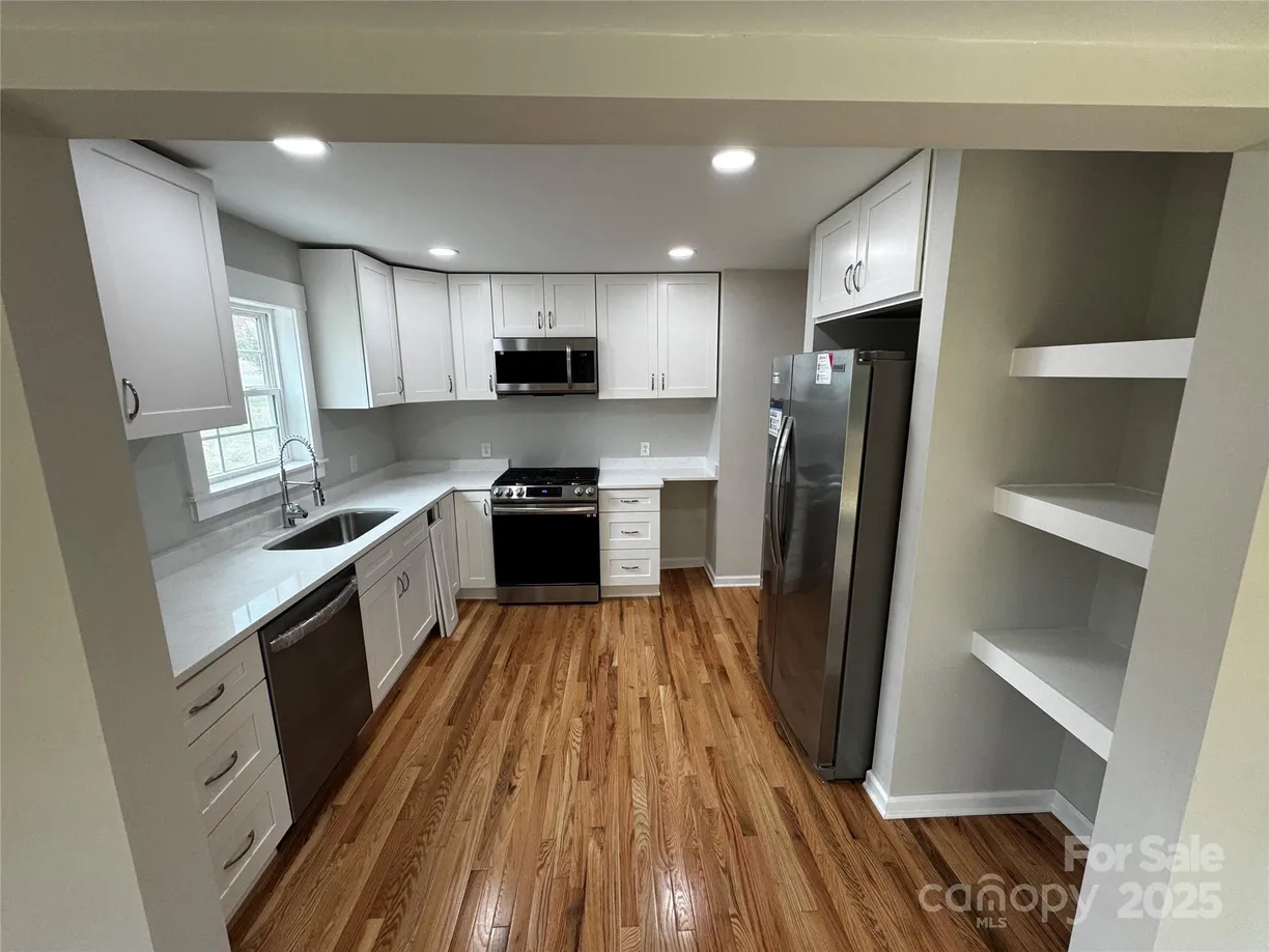 Charlotte Real Estate | View 112 Mccray Avenue | 2 Beds, 1 Bath