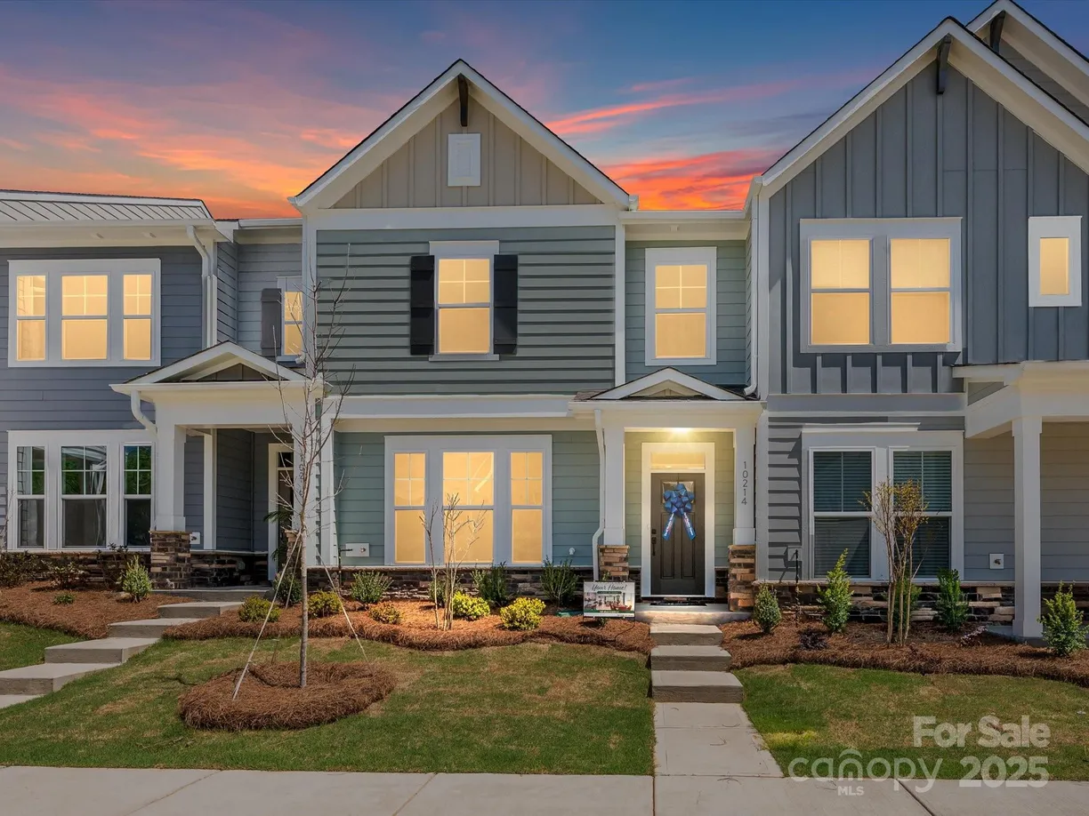 Charlotte Real Estate | View 10214 Mamillion Drive | 3 Beds, 2 Baths