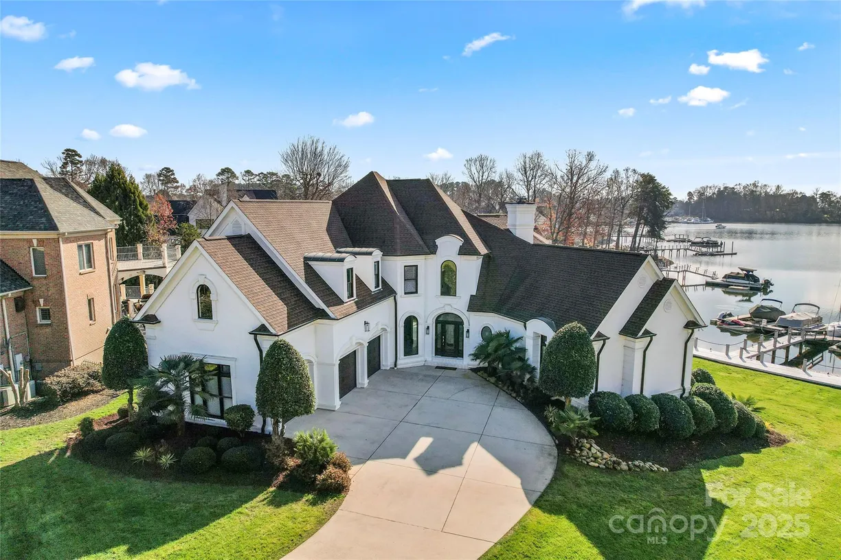 Charlotte Real Estate | View 18805 Flat Shoals Drive | 6 Beds, 4 Baths