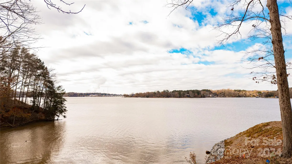 Charlotte Real Estate | View 13731 Petworth Court | 4 Beds, 4 Baths
