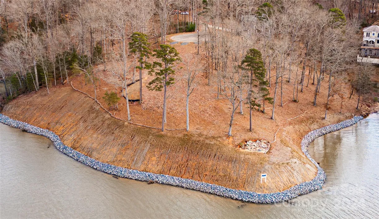 Charlotte Real Estate | View 13731 Petworth Court | Listing