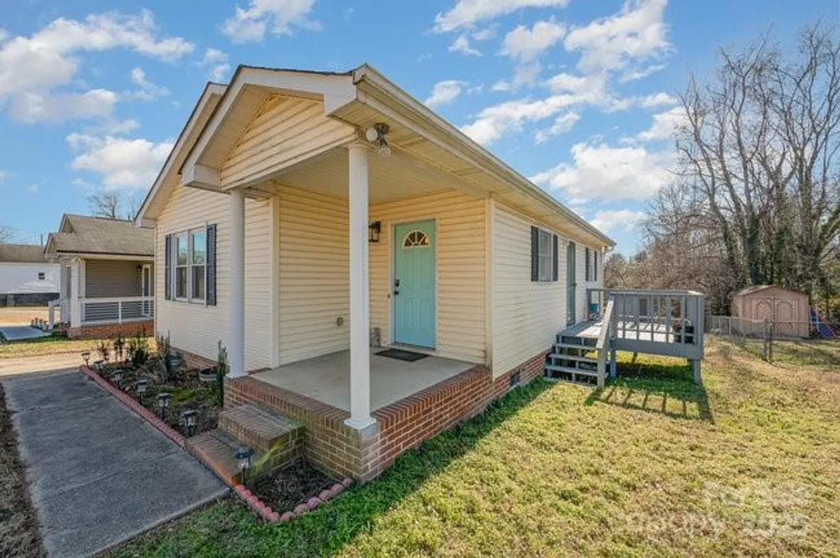 Charlotte Real Estate | View 222 E Alabama Avenue | Listing