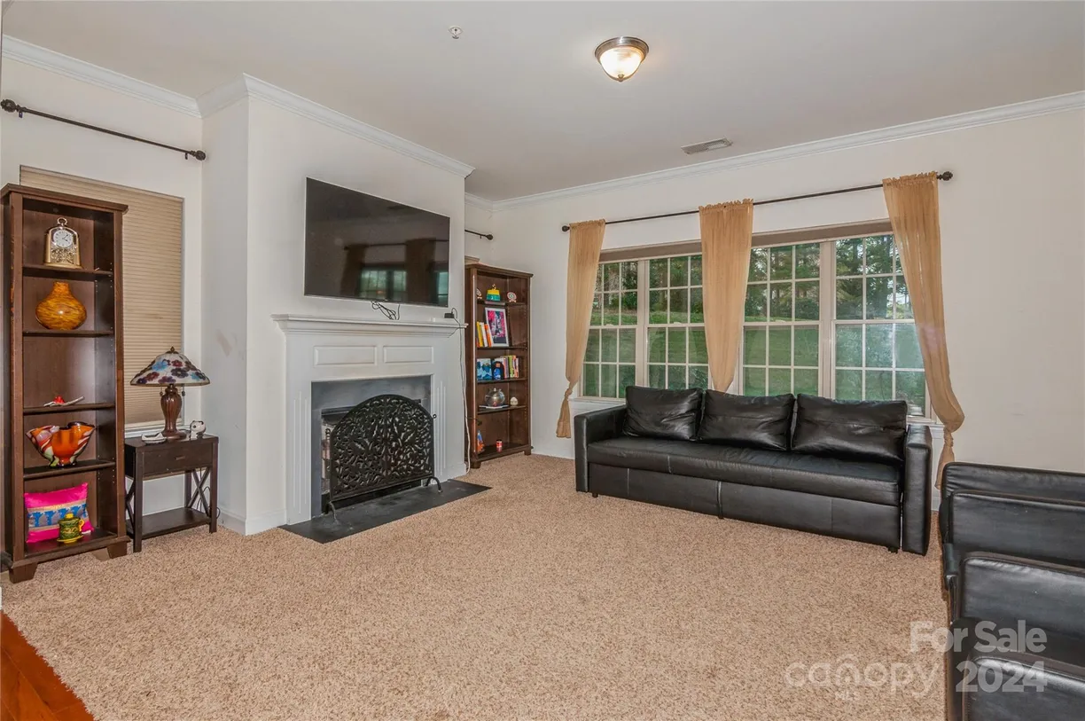Charlotte Real Estate | View 16718 Dolcetto Way | 2 Beds, 2 Baths