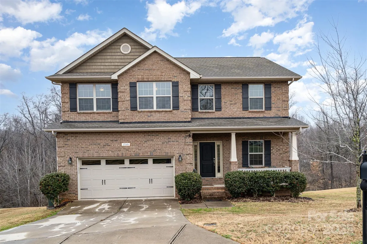 Charlotte Real Estate | View 2548 Flintshire Lane | 5 Beds, 4 Baths