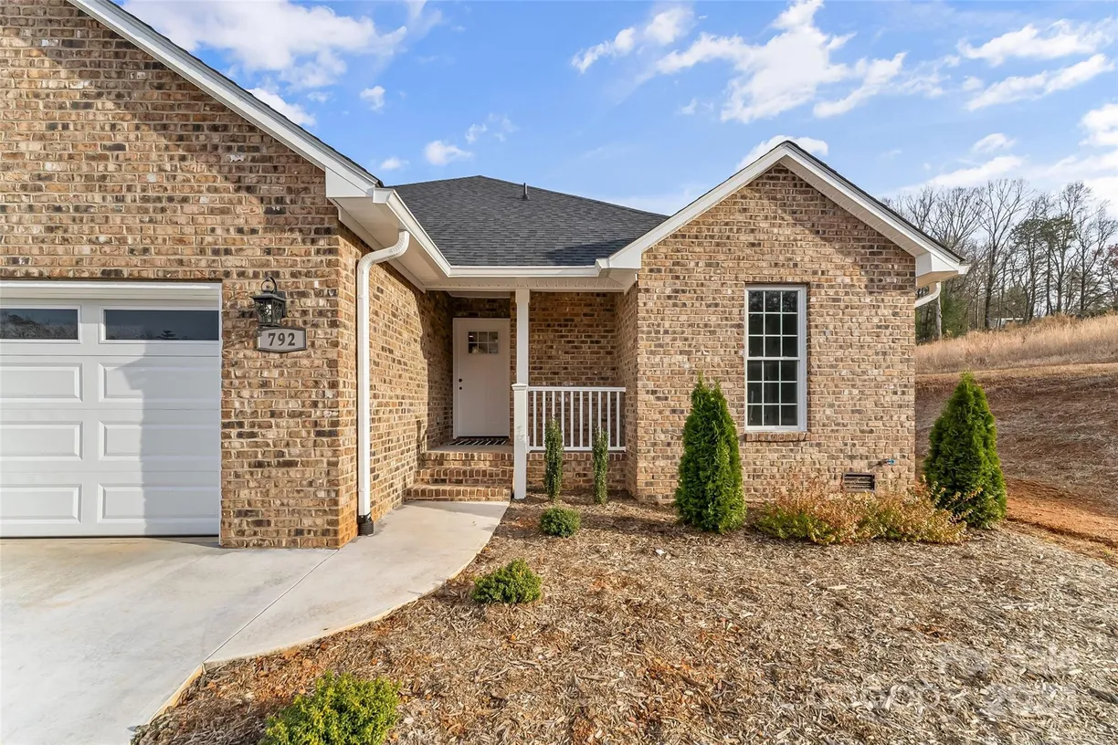 Charlotte Real Estate | View 792 Harris Avenue | Listing