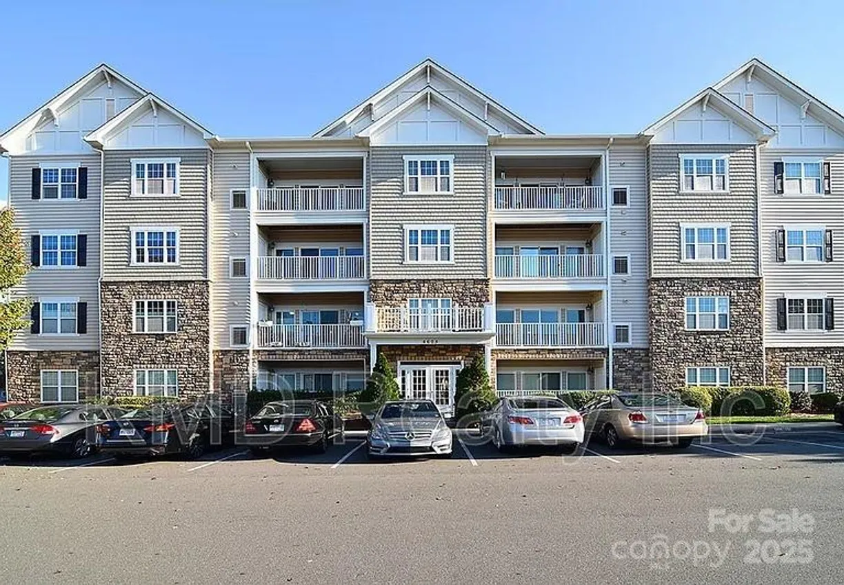Charlotte Real Estate | View 6605 Central Pacific Avenue | 2 Beds, 2 Baths