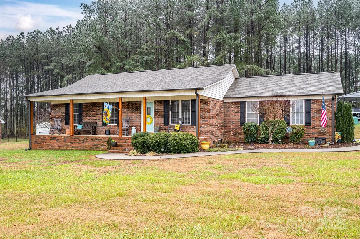 Charlotte Real Estate | View 6751 Lackey Road | 3 Beds, 2 Baths