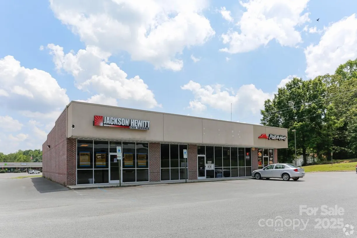 Charlotte Real Estate | View 1000 E Main Street