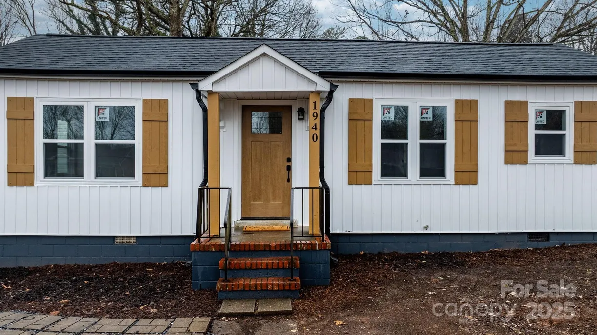 Charlotte Real Estate | View 1940 33rd Avenue | 3 Beds, 1 Bath