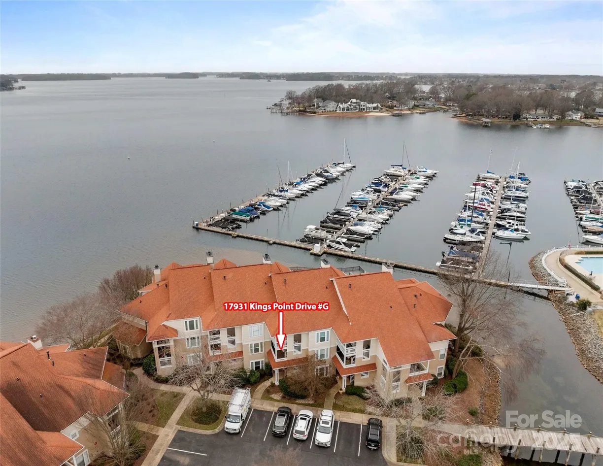 Charlotte Real Estate | View 17931 Kings Point Drive, G | 3 Beds, 2 Baths