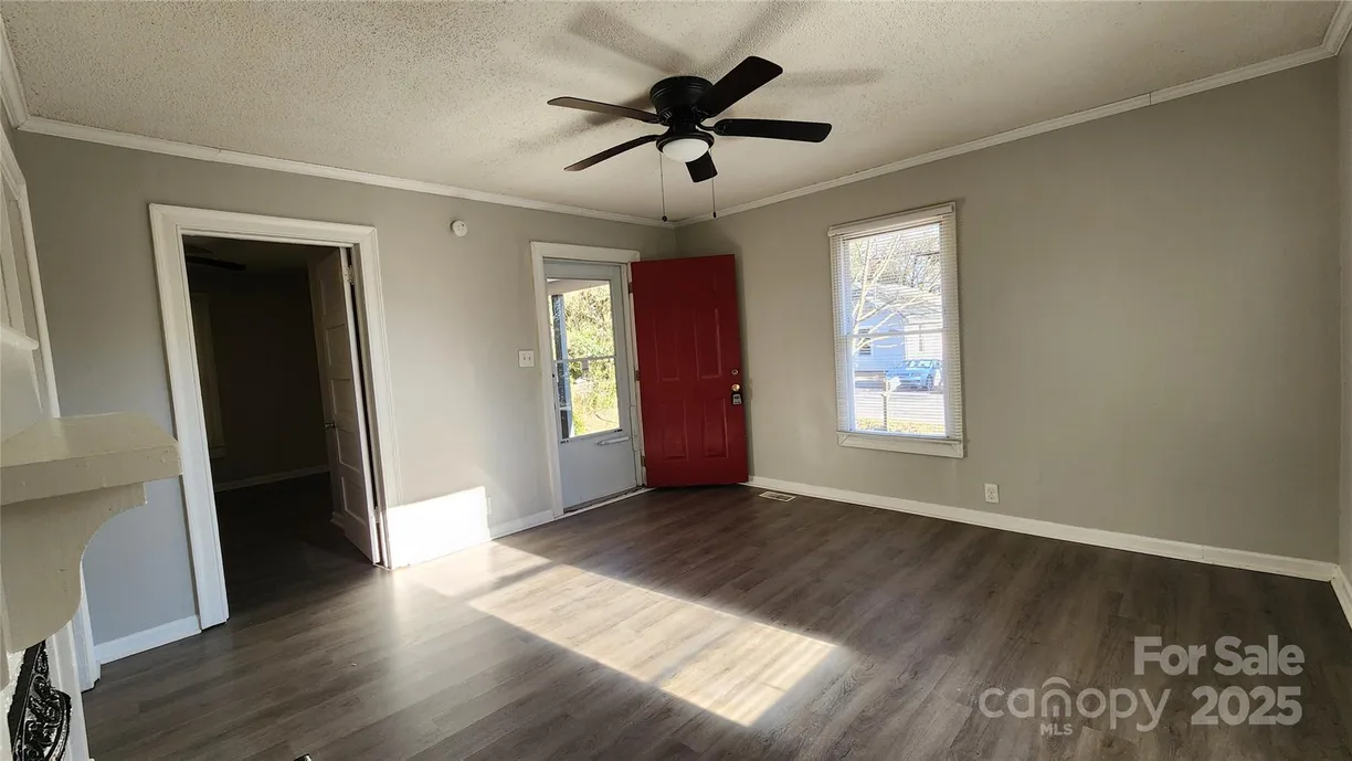 Charlotte Real Estate | View 830 Richard Avenue | Listing