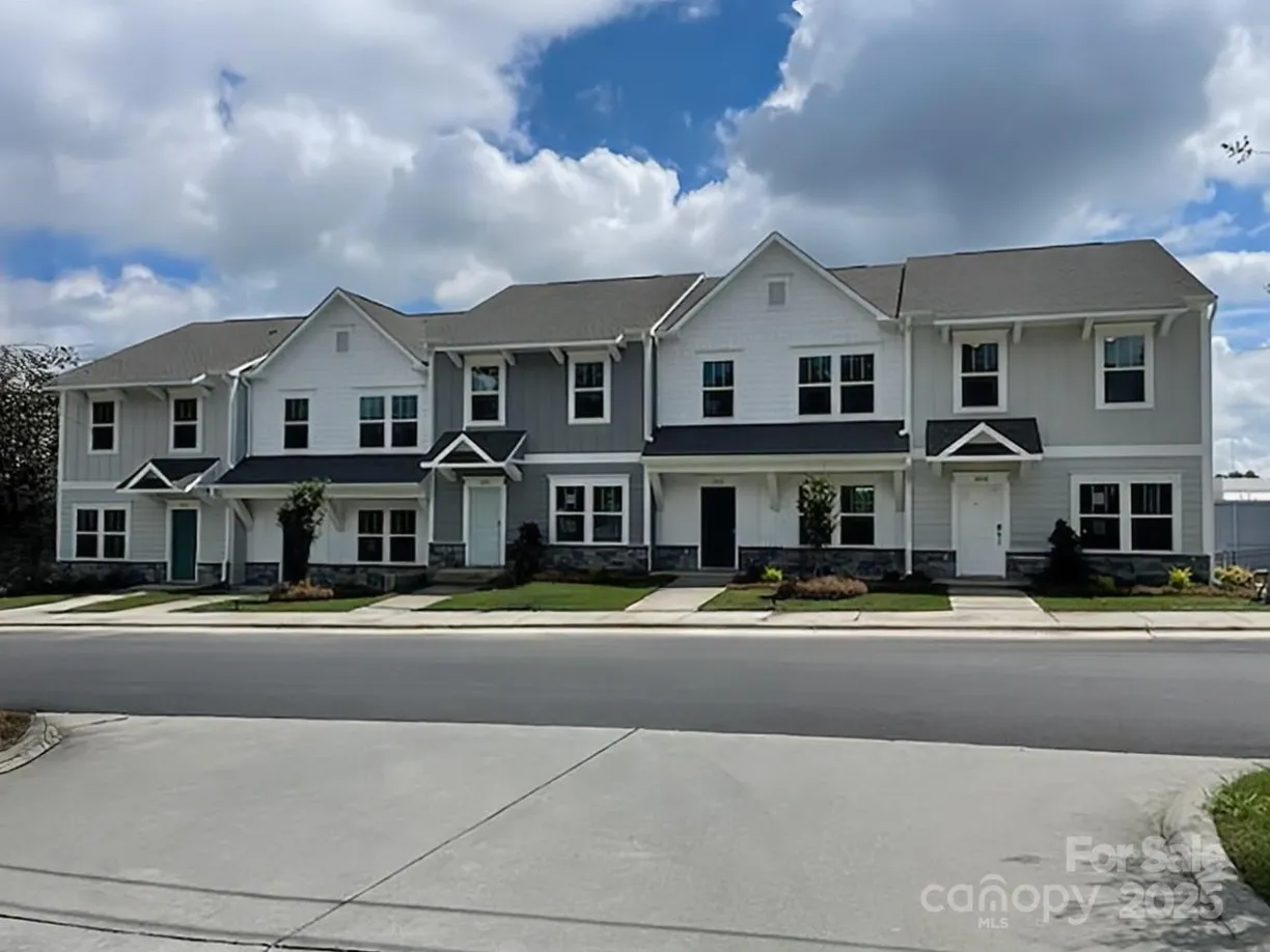 Charlotte Real Estate | View 205 Cliffwood Street, UnitB-2 | 3 Beds, 2 Baths