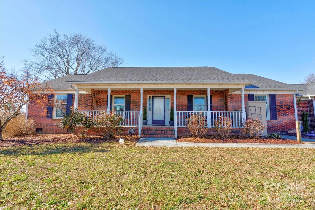 Charlotte Real Estate | View 116 Country Creek Drive | Listing
