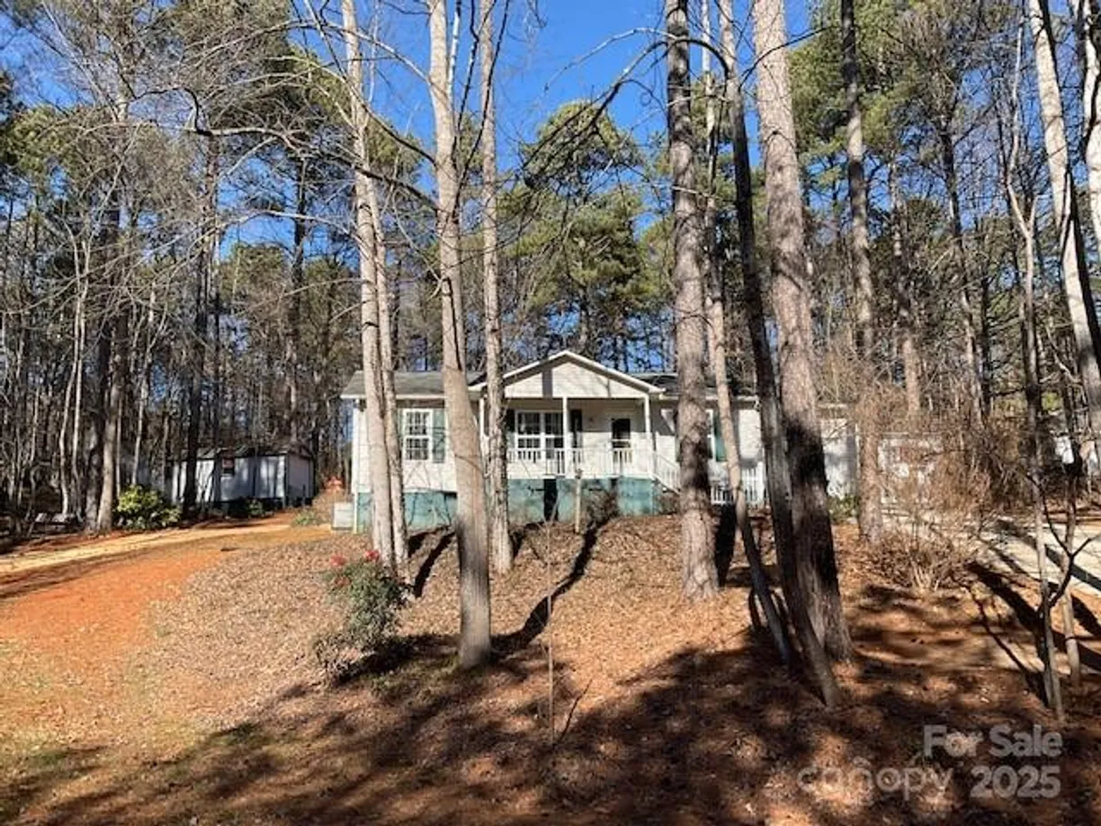 Charlotte Real Estate | View 119 Creek View Road | 3 Beds, 2 Baths
