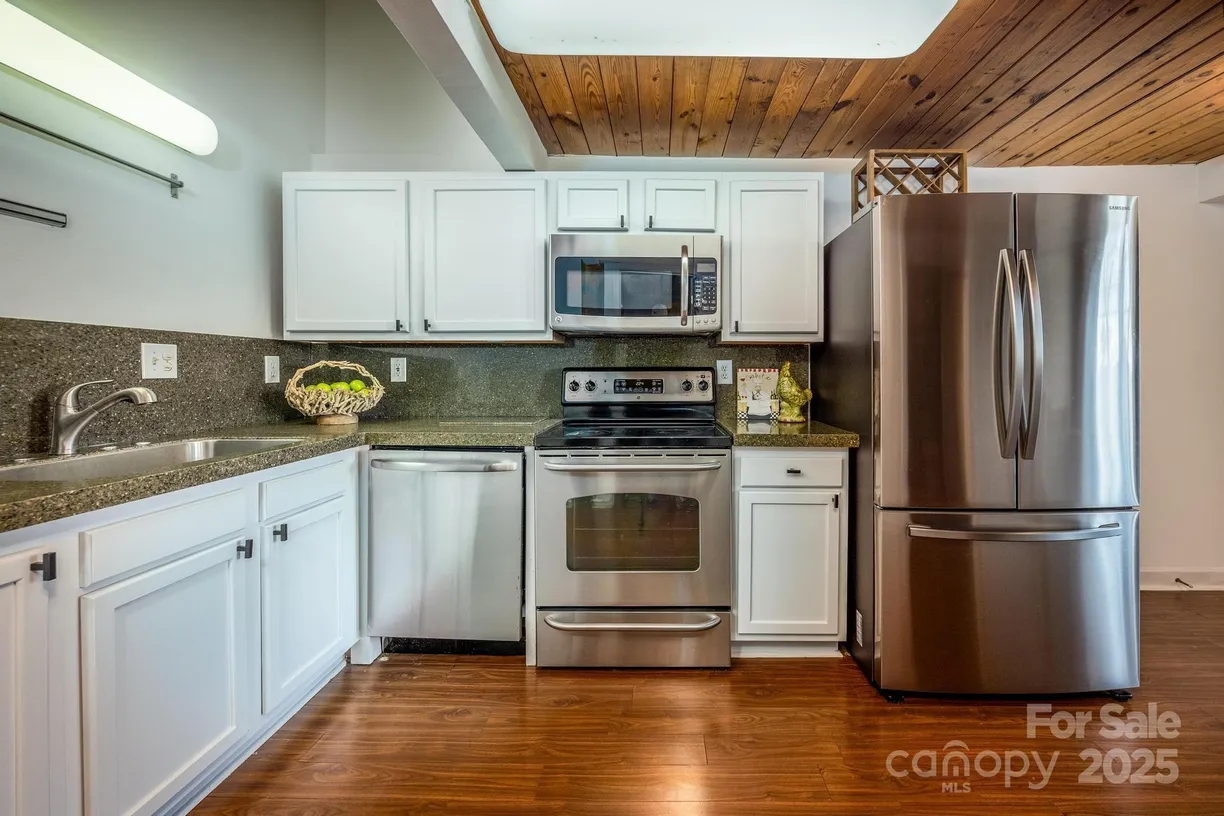 Charlotte Real Estate | View 201 S Hoskins Road, 313 | Listing