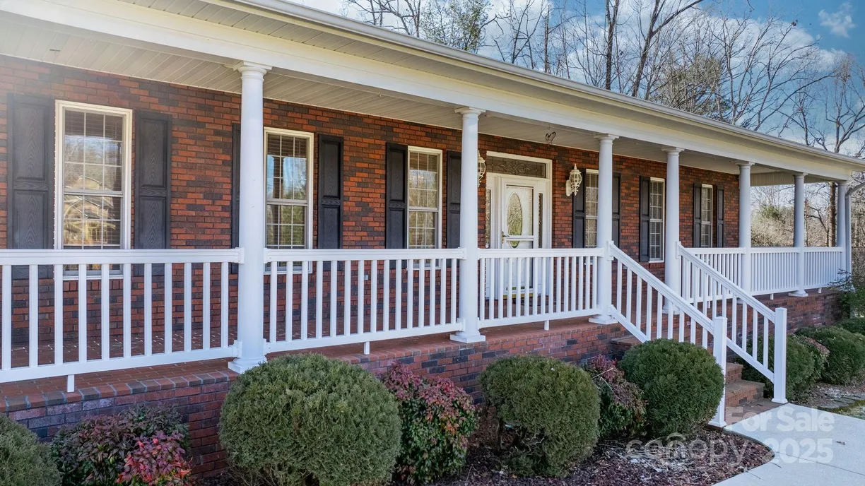 Charlotte Real Estate | View 3023 Woodstream Drive | Listing