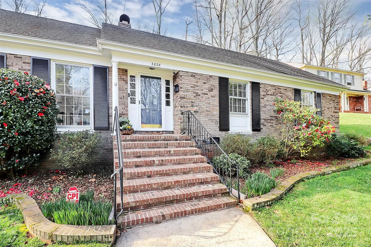Charlotte Real Estate | View 3828 Chandworth Road | 3 Beds, 2 Baths