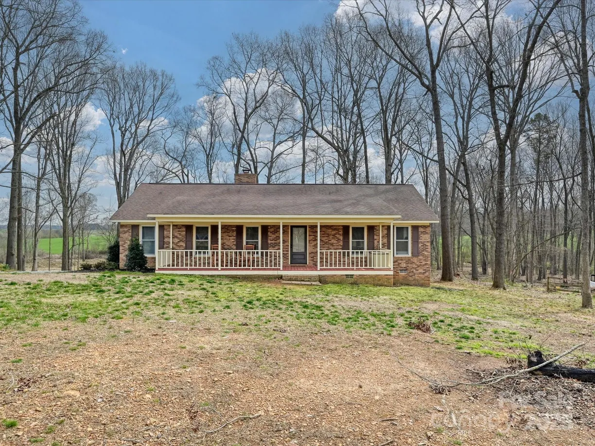 Charlotte Real Estate | View 1008 E Sandy Ridge Road | 3 Beds, 2 Baths