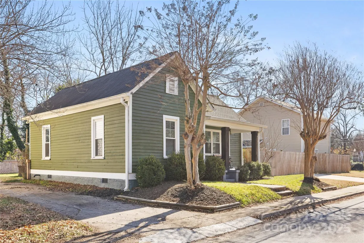 Charlotte Real Estate | View 506 Campus Street | Listing