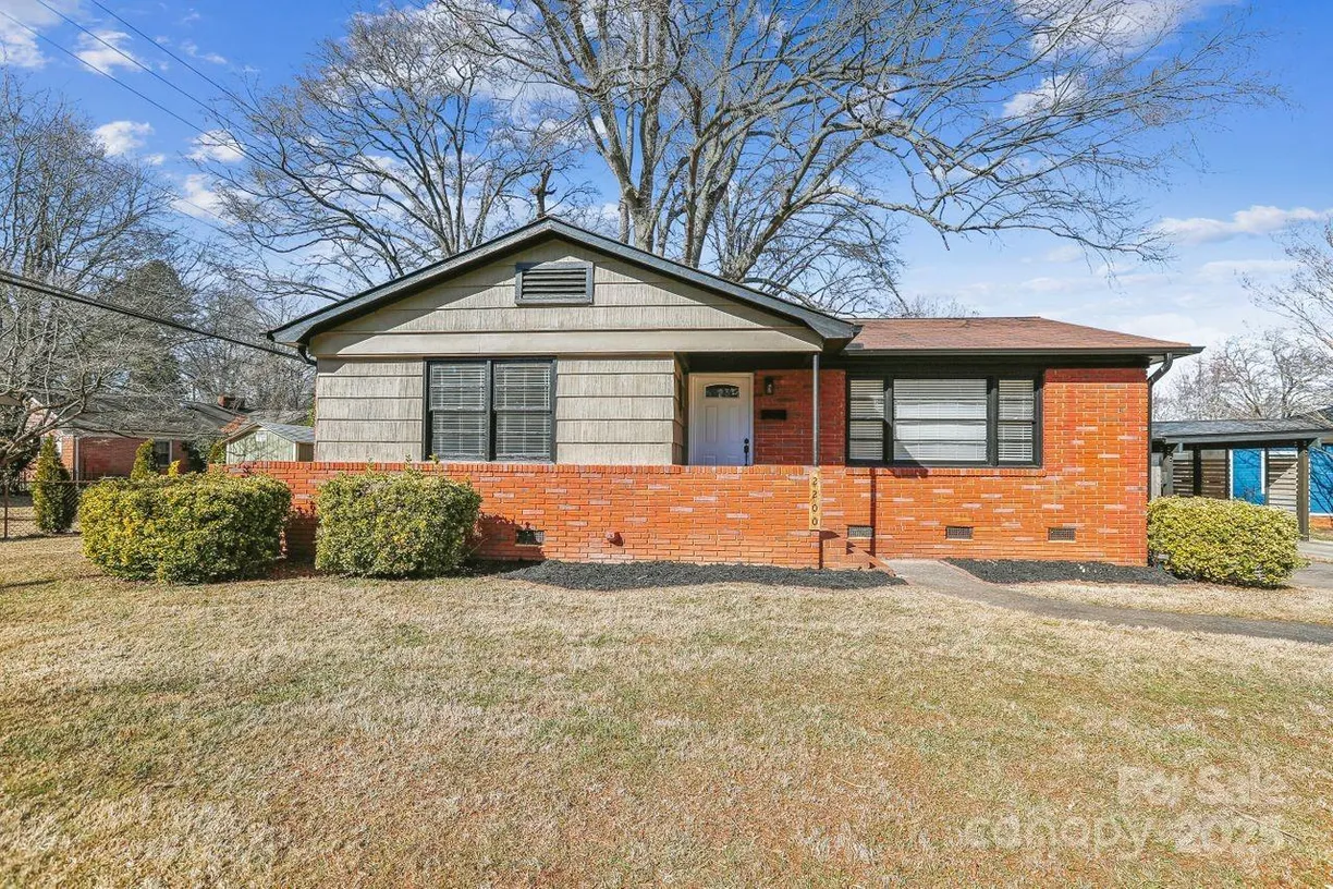 Charlotte Real Estate | View 2200 Cornwall Street | 3 Beds, 1 Bath