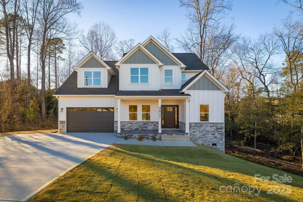 Charlotte Real Estate | View 4827 BROOKRIDGE Drive | 4 Beds, 2 Baths