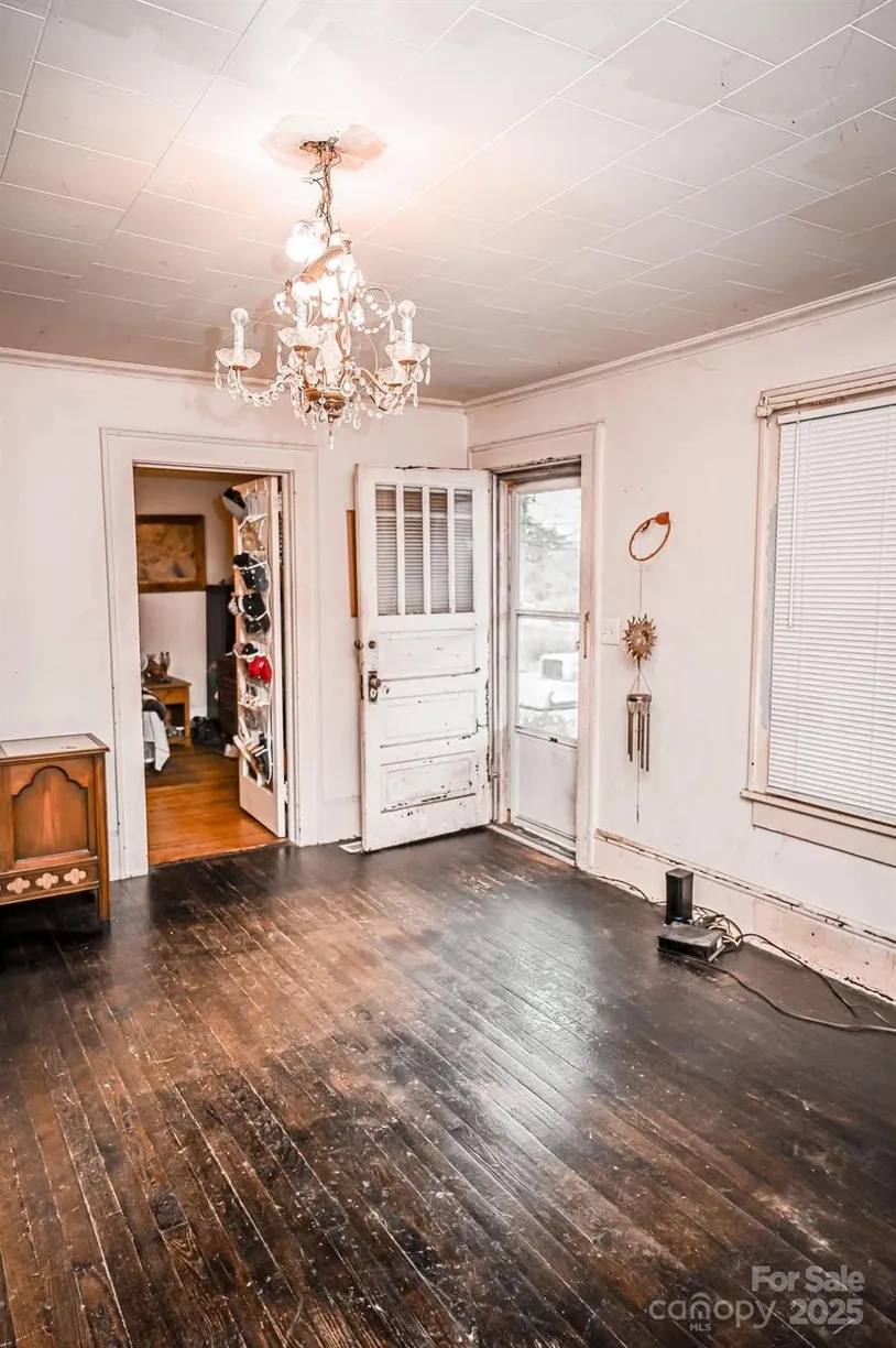 Charlotte Real Estate | View 316 E 4th Avenue | Listing