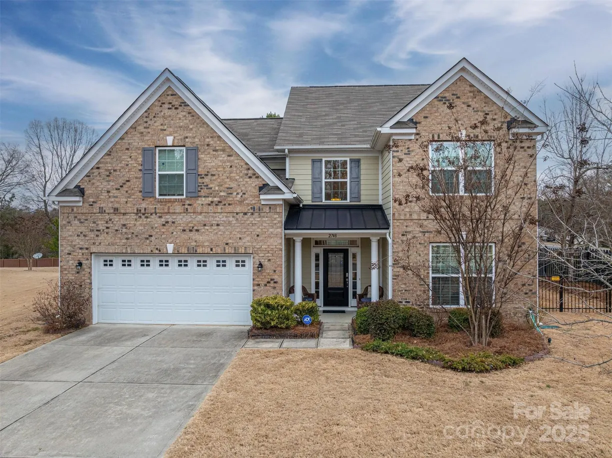Charlotte Real Estate | View 2748 Smethwick Lane | 5 Beds, 4 Baths