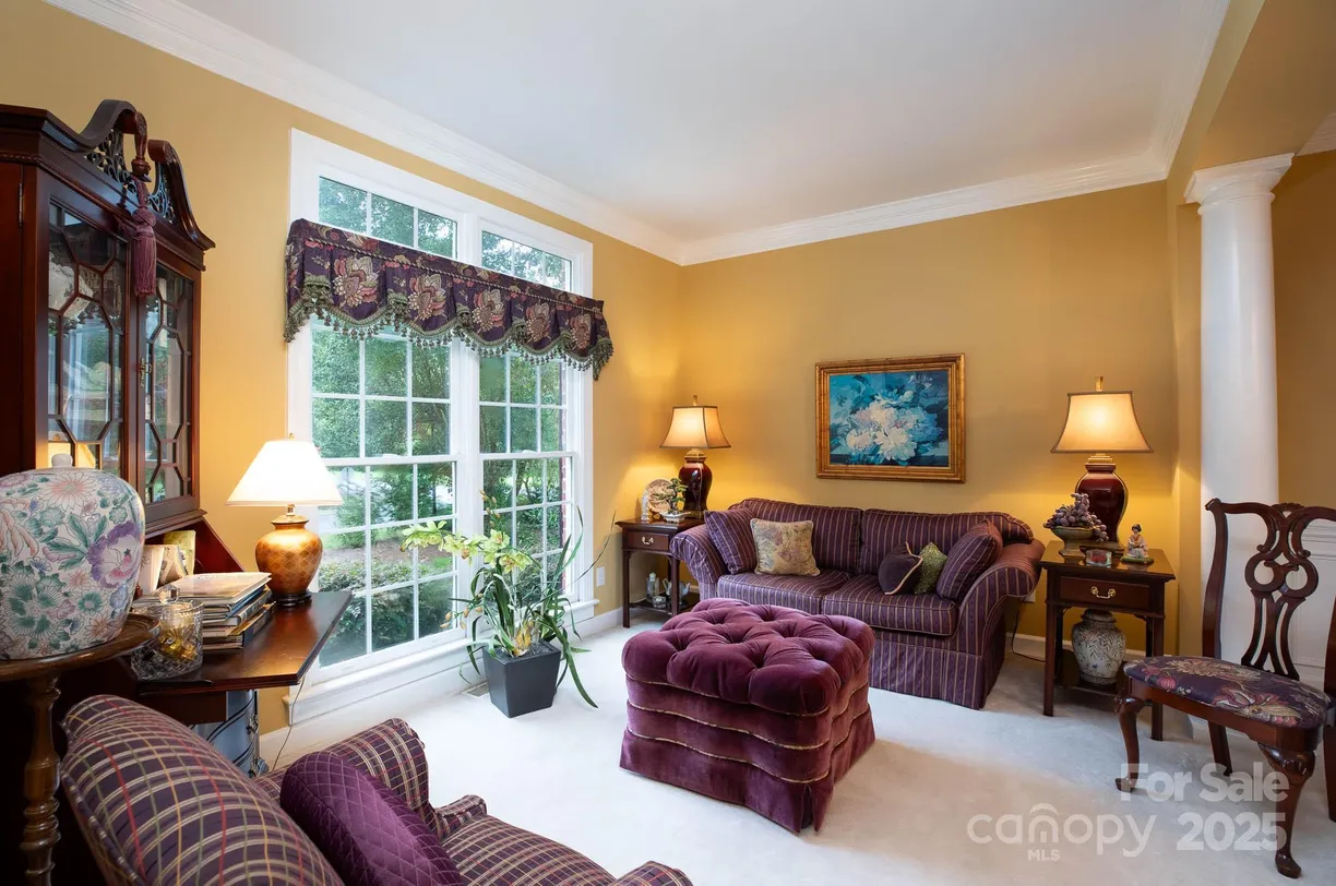 Charlotte Real Estate | View 1548 Summit View Drive | Listing
