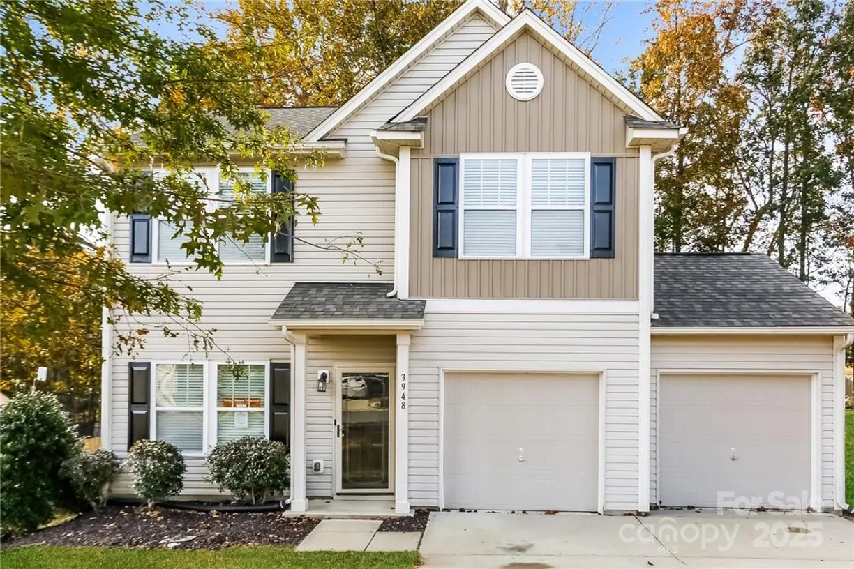 Charlotte Real Estate | View 3948 Shasta Circle | 3 Beds, 2 Baths