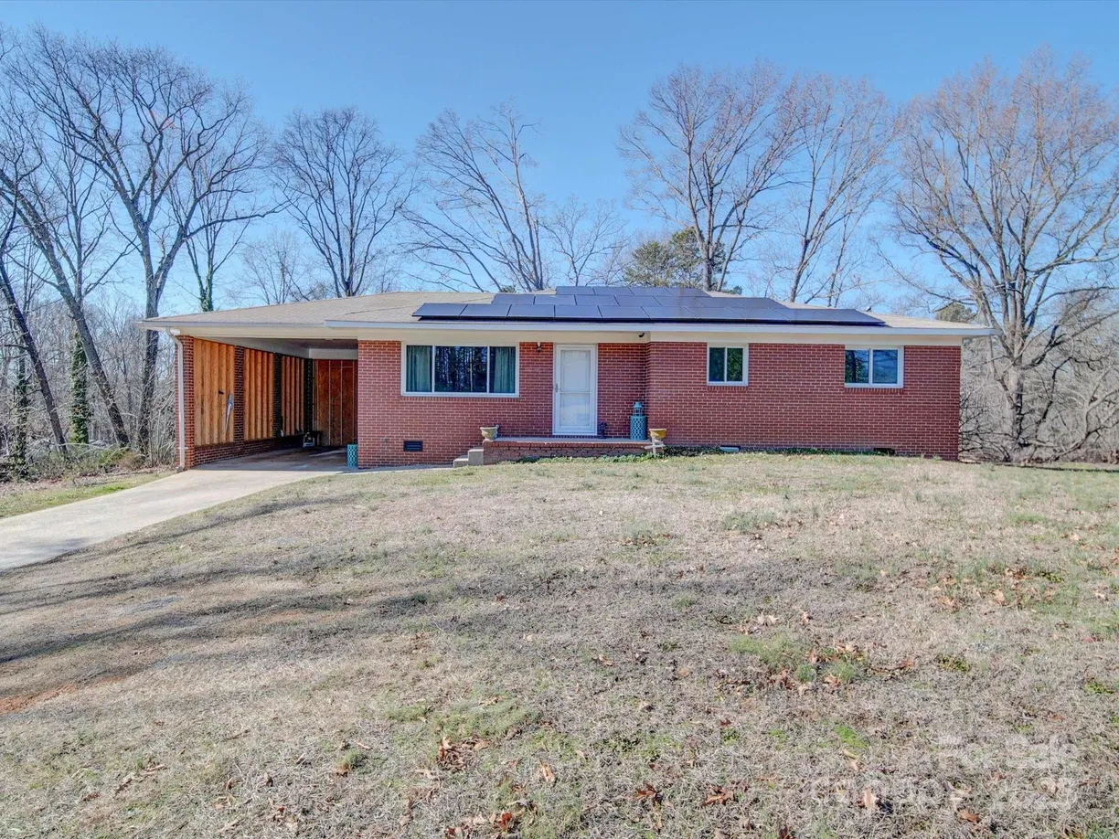 Charlotte Real Estate | View 720 Pleasant Avenue | 3 Beds, 1 Bath