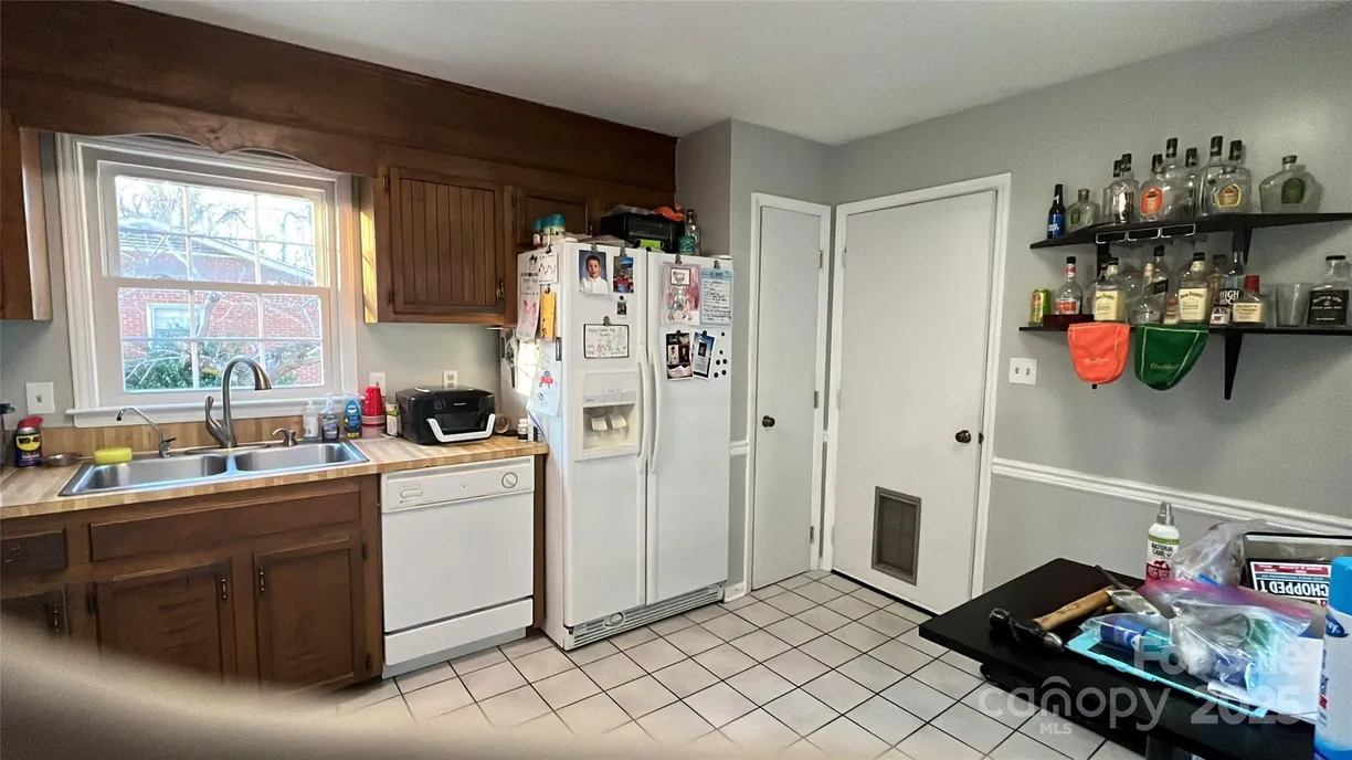 Charlotte Real Estate | View 3331 Tamworth Lane | Listing