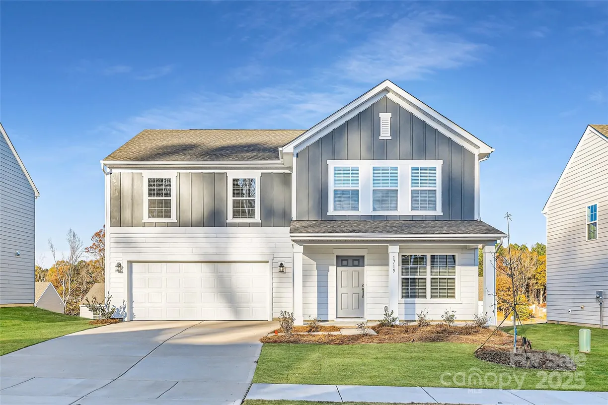 Charlotte Real Estate | View 1715 Wooten Way | 4 Beds, 2 Baths