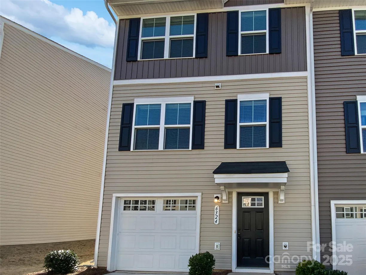 Charlotte Real Estate | View 6324 Cutwater Circle | 3 Beds, 2 Baths