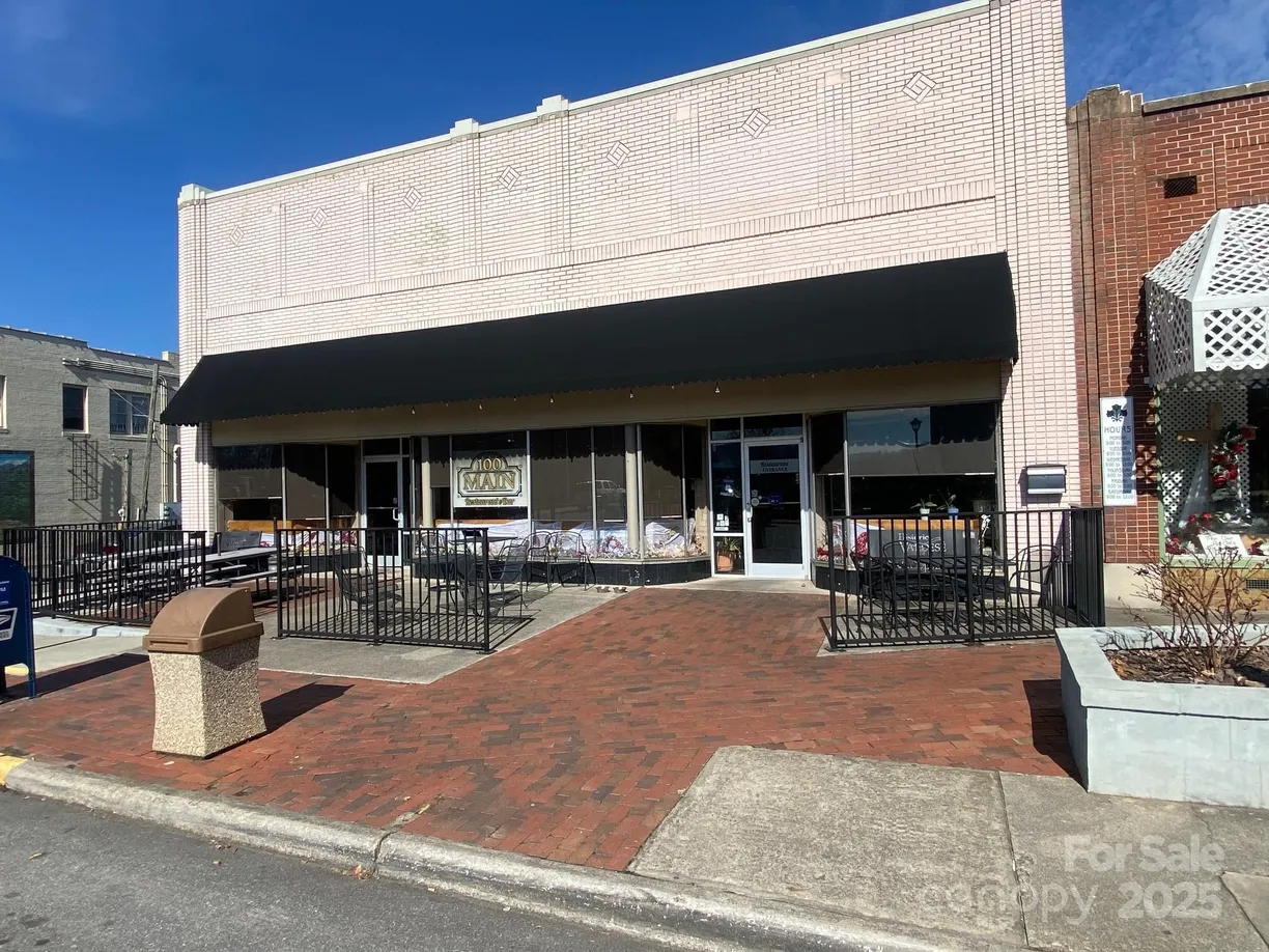 Charlotte Real Estate | View 100 Main Street