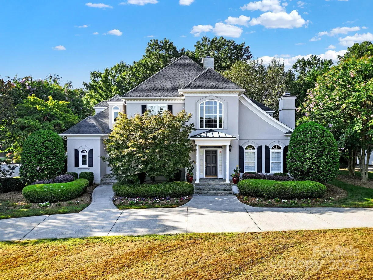 Charlotte Real Estate | View 10811 Old Tayport Place | 5 Beds, 4 Baths