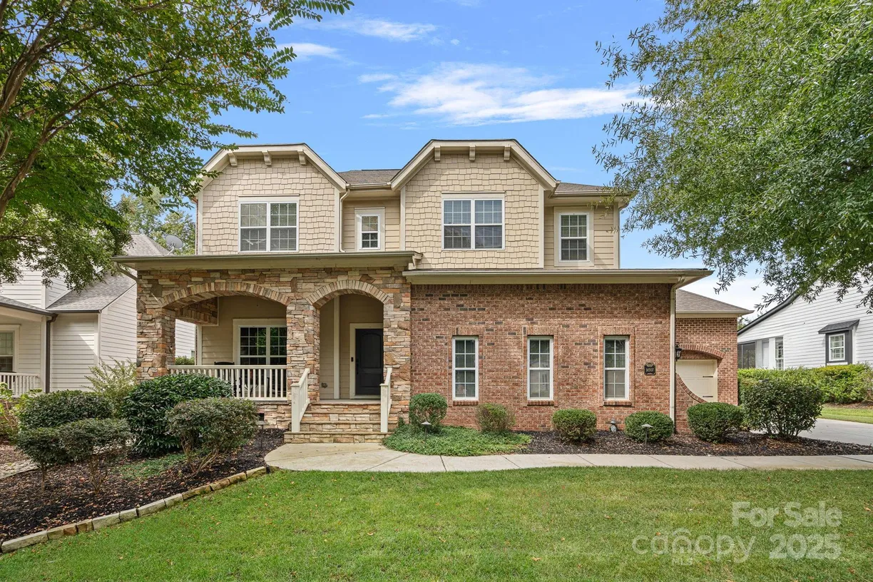 Charlotte Real Estate | View 14507 Old Vermillion Drive | 5 Beds, 4 Baths