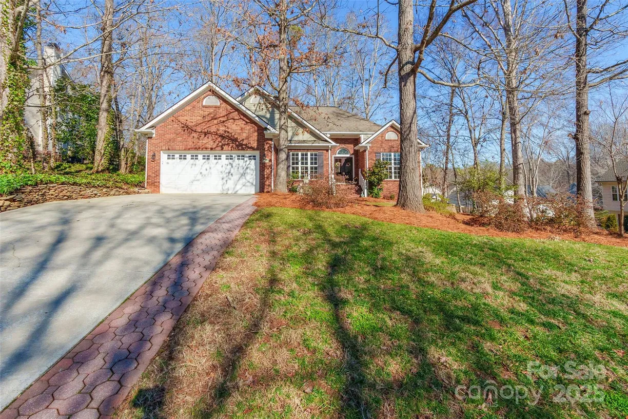 Charlotte Real Estate | View 8317 Poplar Grove Circle | 3 Beds, 2 Baths
