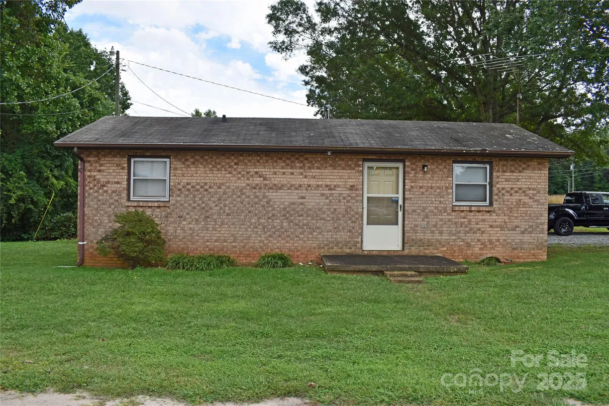 Charlotte Real Estate | View 3624 Hickory Lincolnton Highway | Listing