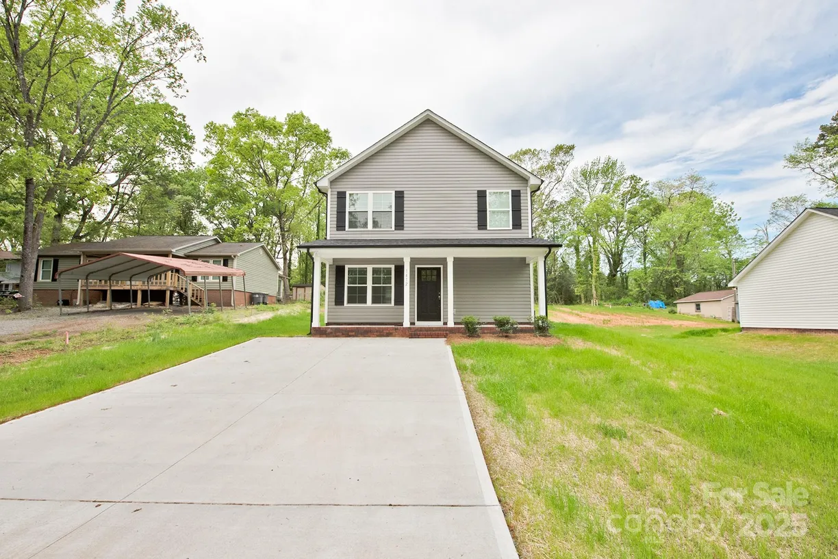 Charlotte Real Estate | View 1412 Meadow Avenue | 3 Beds, 2 Baths