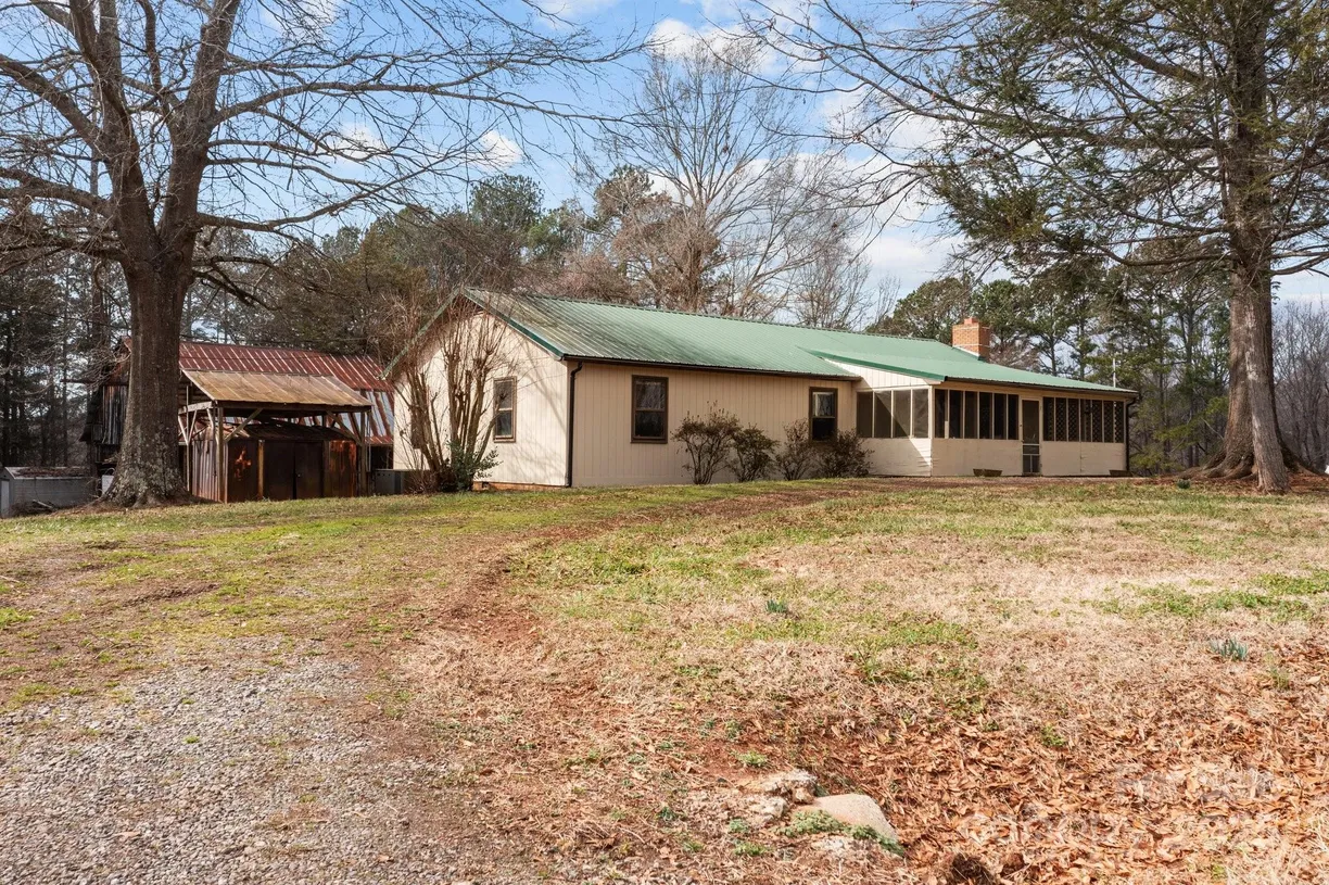 Charlotte Real Estate | View 2845 Wood Gate Road | Listing