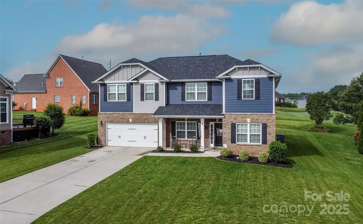 Charlotte Real Estate | View 137 Tenth Green Court | Listing