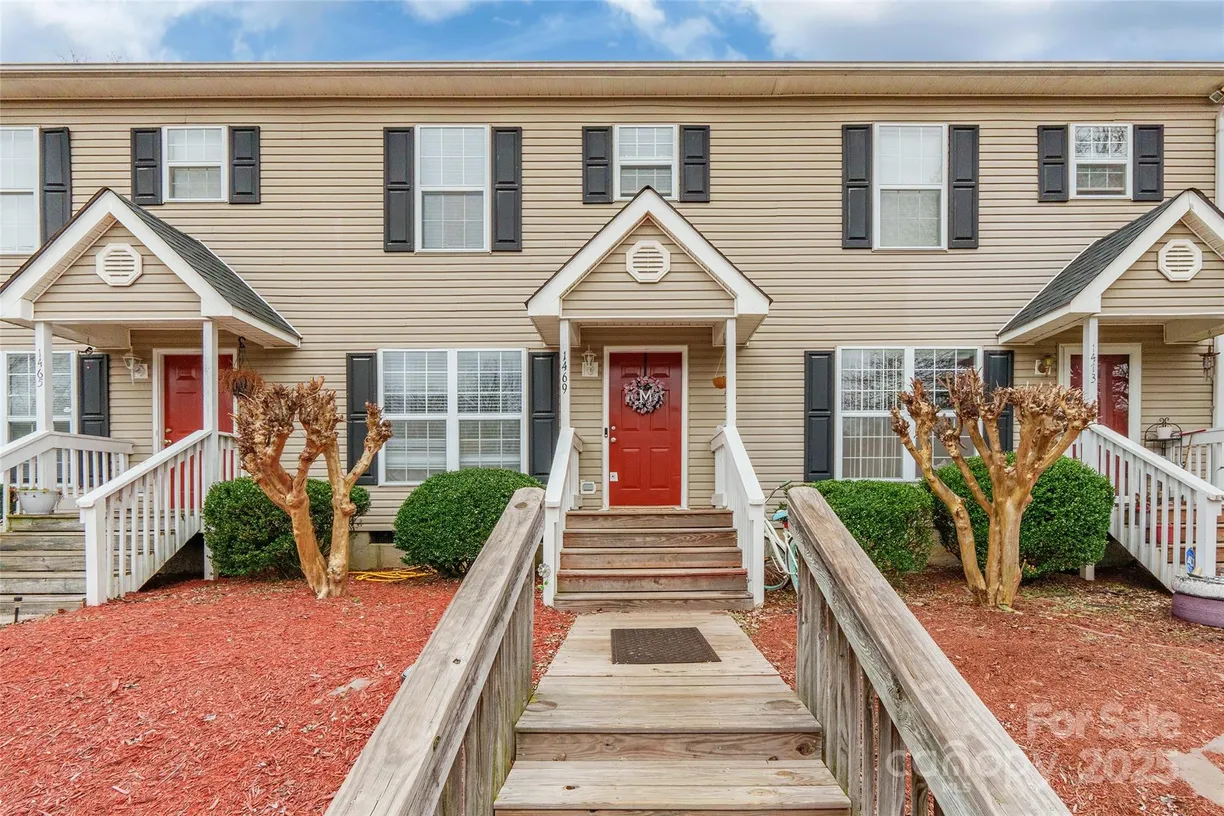 Charlotte Real Estate | View 1469 Flintwood Drive | 2 Beds, 2 Baths