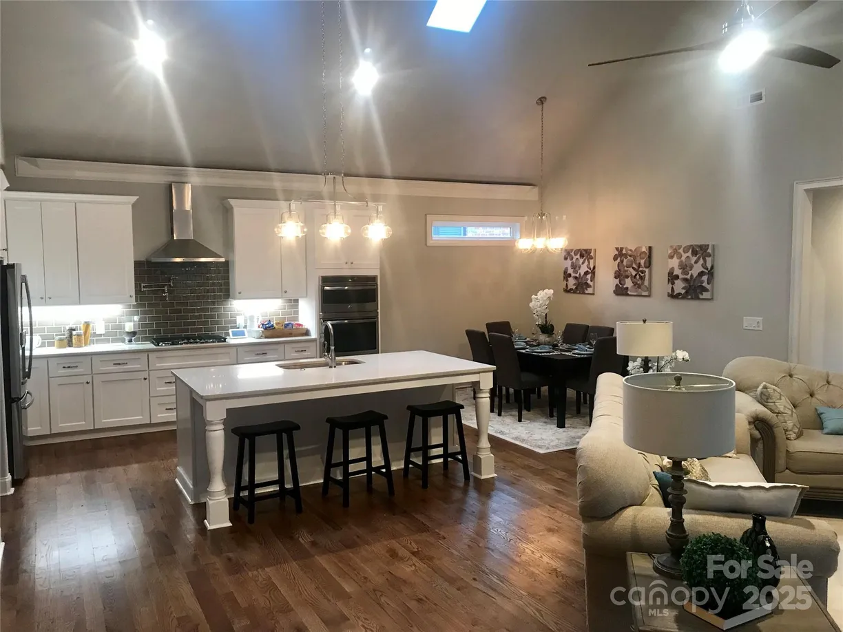 Charlotte Real Estate | View 32 Shanklin Lane, 32 | Listing