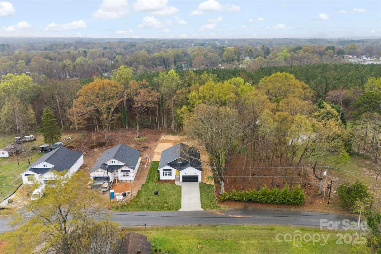 Charlotte Real Estate | View 412 W Westview Street | Listing