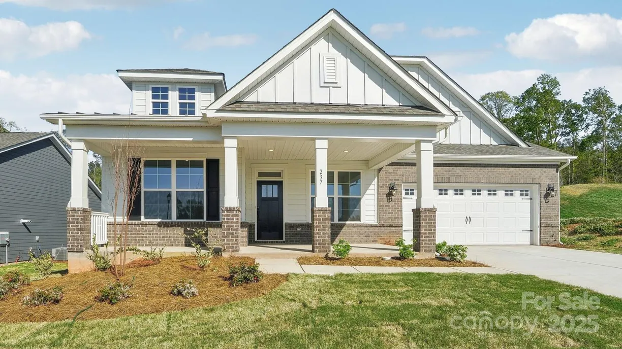 Charlotte Real Estate | View 237 Miramar Drive | 3 Beds, 2 Baths